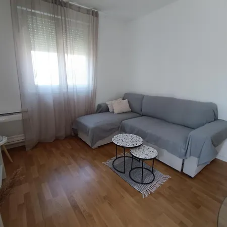 Marta Apartman